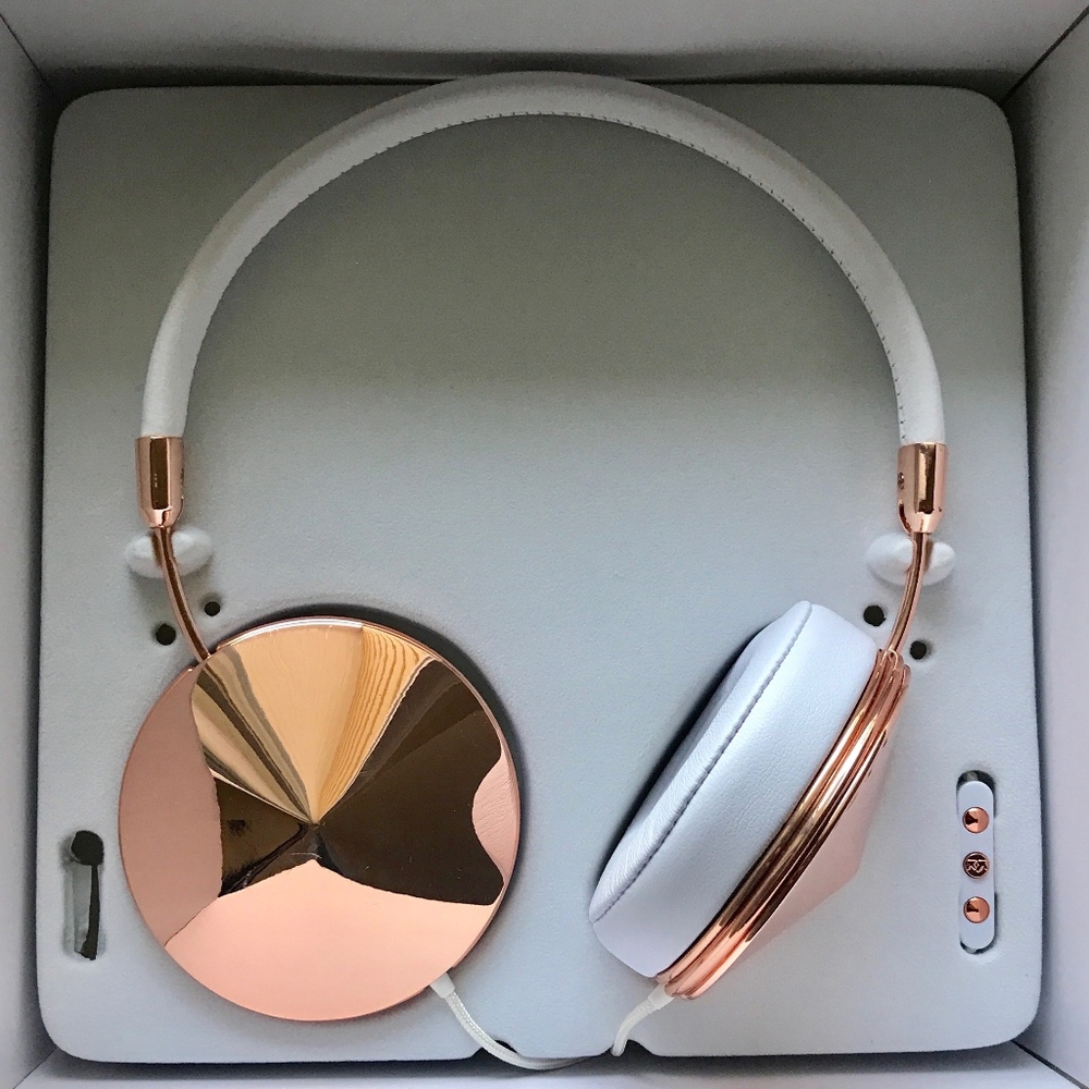 FRENDS Taylor Rose Gold Headphones